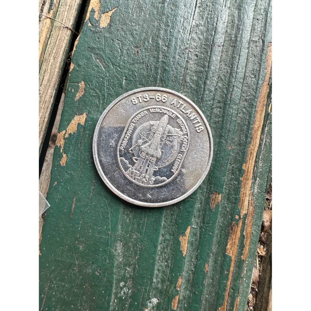NASA Space Shuttle Atlantis STS-66 Mission Commemorative Challenge Coin Token